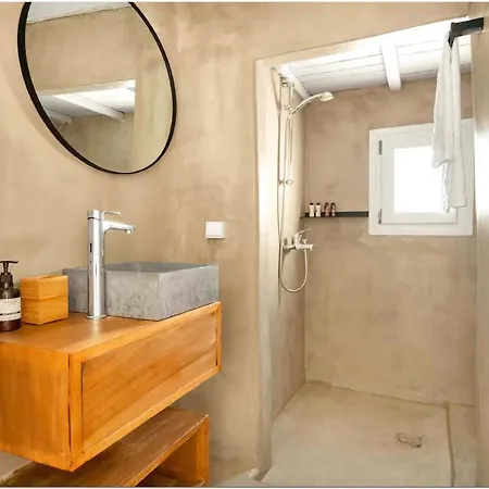 Mykonos Centre 8 Pax With Jacuzzi Villa