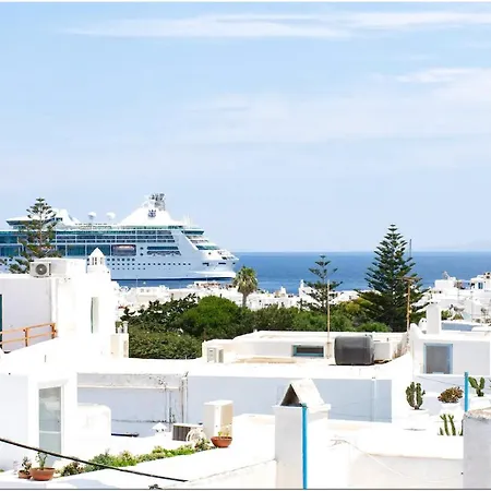 Mykonos Centre 8 Pax With Jacuzzi * Mykonos Town